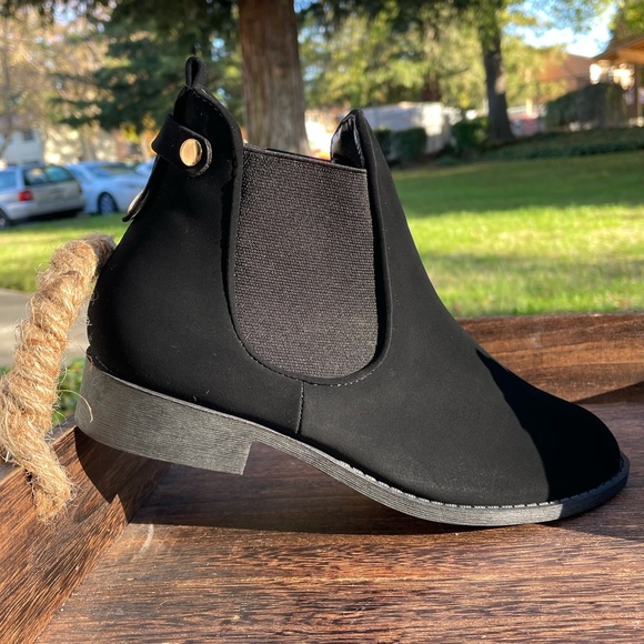 Black Ankle Boots Women’s Size 8 - Picture 6 of 14